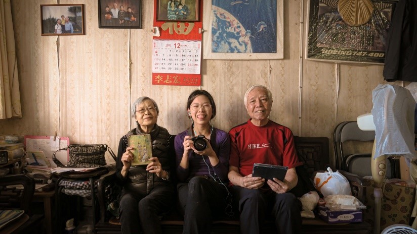 Photo of Vivian and her grandparents